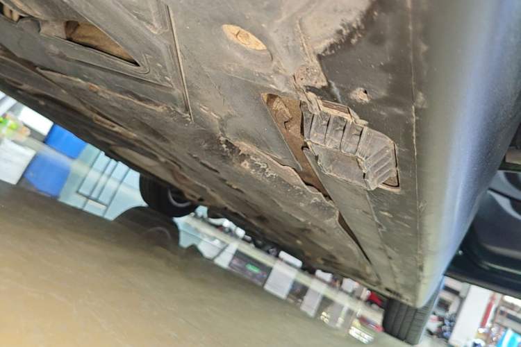 Used MINI 2015 1.2T ONE Five-Door Edition Right Side Sill