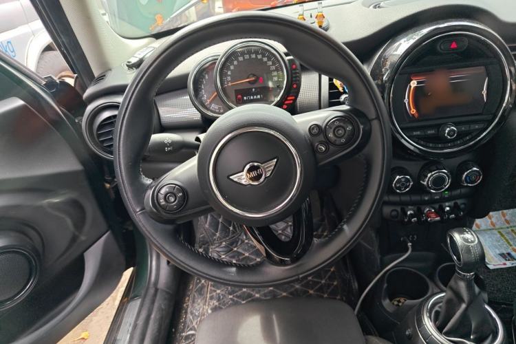 Used MINI 2015 1.5T COOPER Fun Five-Door Edition Steering Wheel