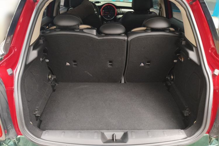 Used MINI 2015 2.0T COOPER S Five-Door Edition Trunk