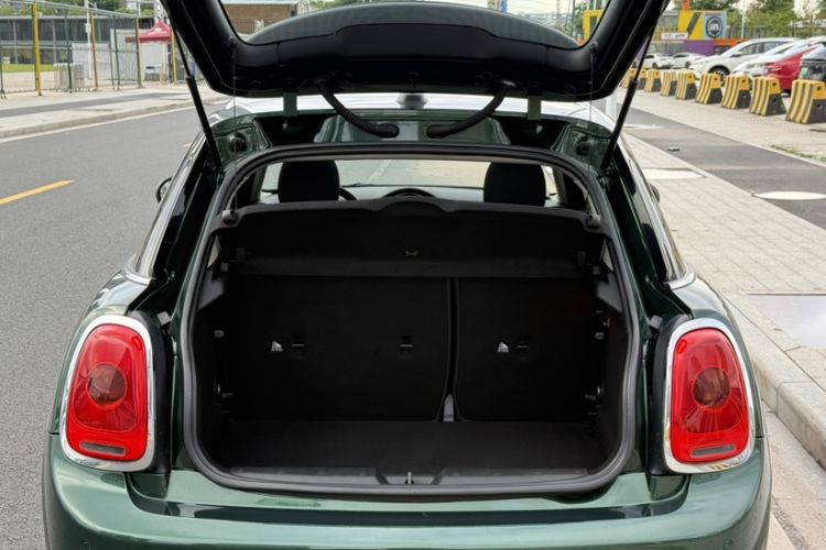 Used MINI 2015 1.2T ONE Five-Door Edition Trunk