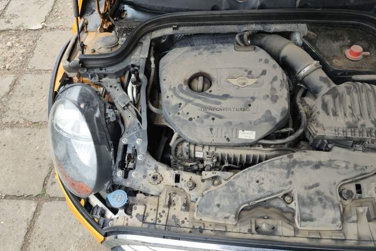 Used MINI 2015 1.2T ONE Five-Door Edition Engine Bay Right