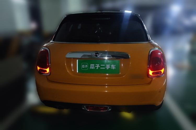 Used MINI 2015 1.5T COOPER Fun Five-Door Edition Rear