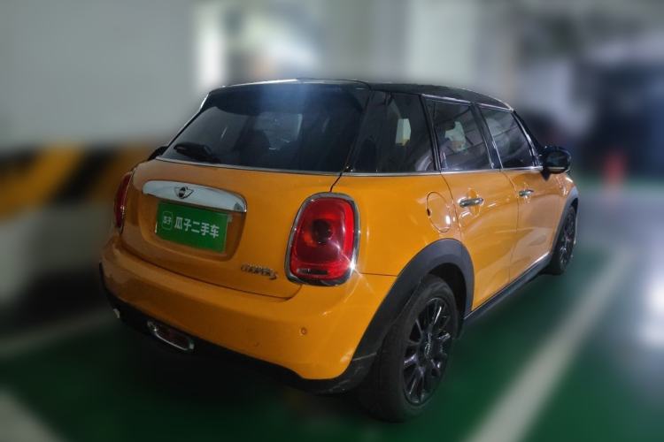 Used MINI 2015 1.5T COOPER Fun Five-Door Edition Rear Right 45 Deg