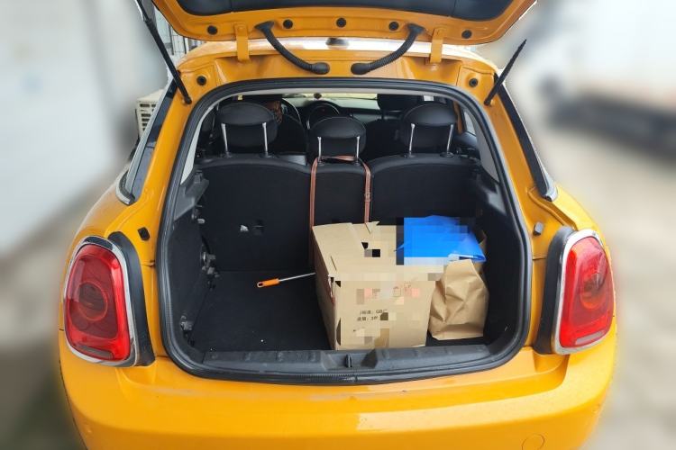 Used MINI 2015 1.2T ONE Five-Door Edition Trunk