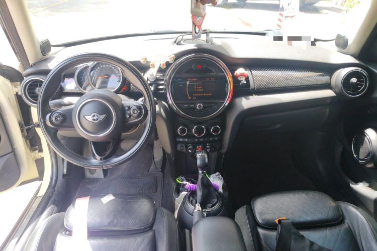 Used MINI 2015 2.0T COOPER S Five-Door Edition Center Console