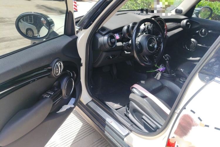 Used MINI 2015 2.0T COOPER S Five-Door Edition Driver Seat