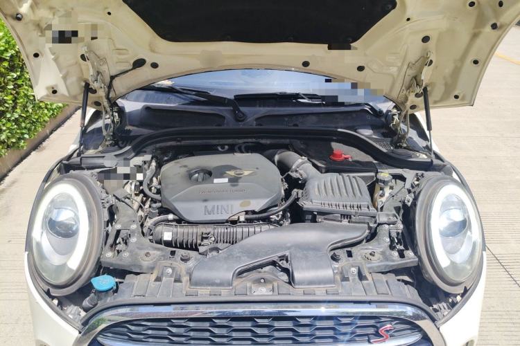 Used MINI 2015 2.0T COOPER S Five-Door Edition Engine Bay