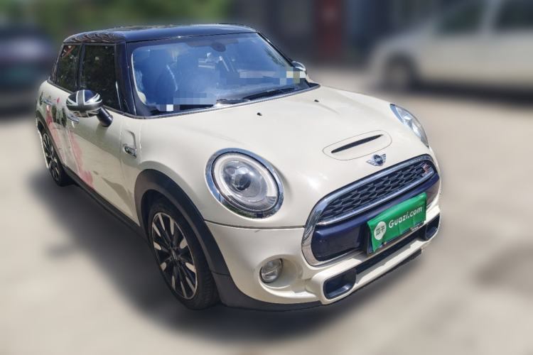 Used MINI 2015 2.0T COOPER S Five-Door Edition Front Right 45 Deg