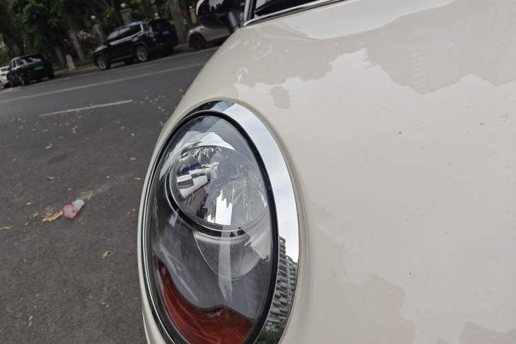 Used MINI 2015 1.5T COOPER Fun Five-Door Edition Right Front Headlight