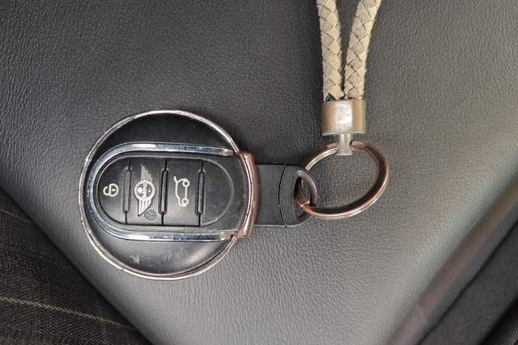 Used MINI 2015 1.5T COOPER Fun Five-Door Edition Vehicle Key