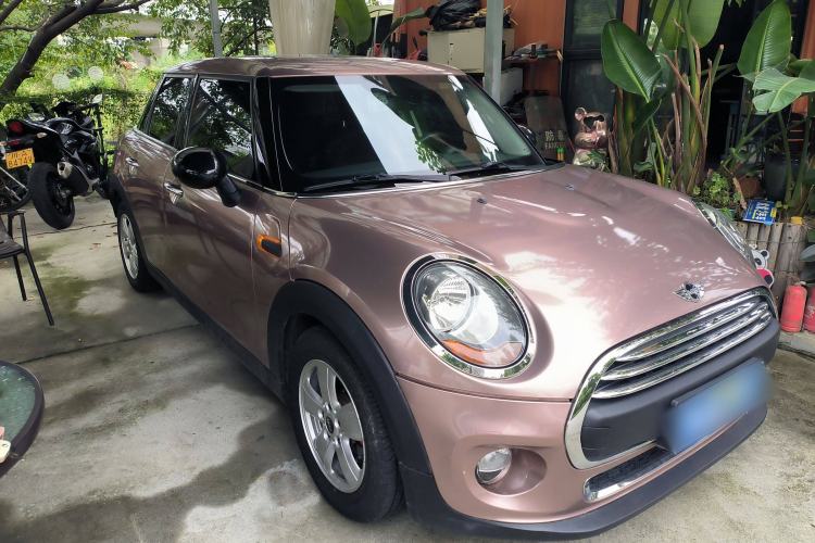 Used MINI 2015 1.2T ONE Five-Door Edition Front Right 45 Deg