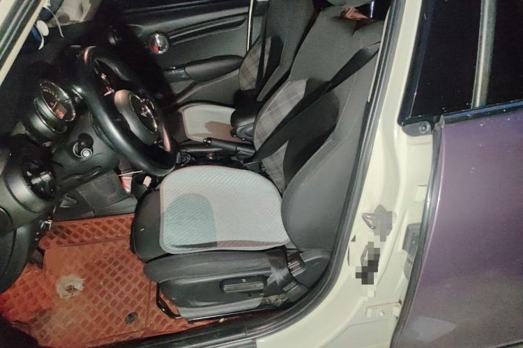 Used MINI 2015 1.5T COOPER Fun Five-Door Edition Left Front Seat