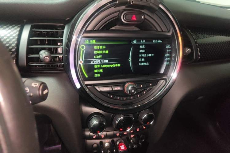 Used MINI 2015 2.0T COOPER S Five-Door Edition Audio And AC Panel