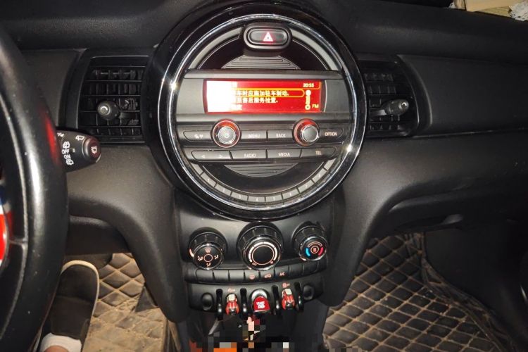 Used MINI 2015 1.2T ONE Five-Door Edition Audio And AC Panel