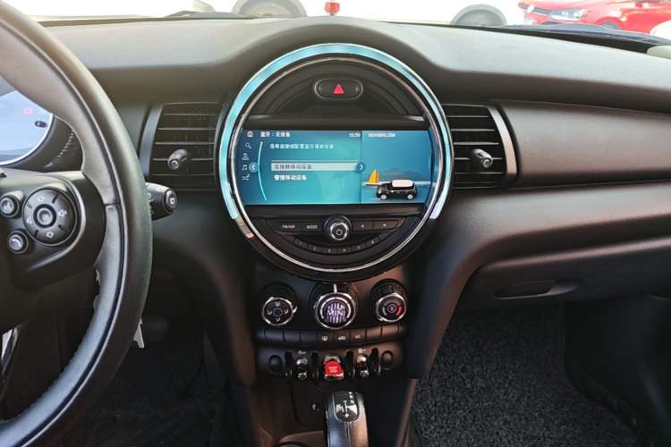 Used MINI 2015 1.2T ONE Five-Door Edition Audio And AC Panel
