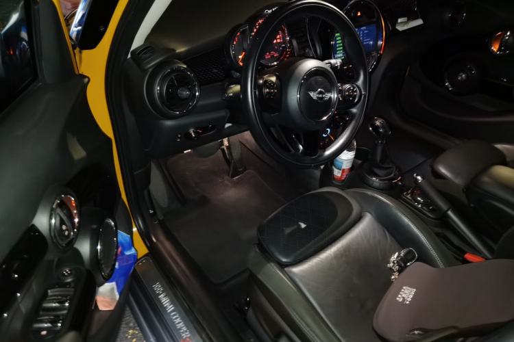 Used MINI 2015 2.0T COOPER S Five-Door Edition Driver Seat