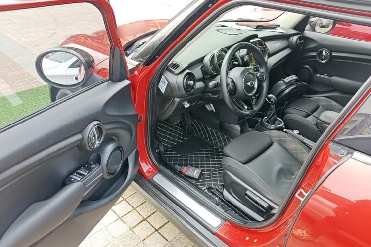 Used MINI 2015 1.5T COOPER Fun Five-Door Edition Driver Seat