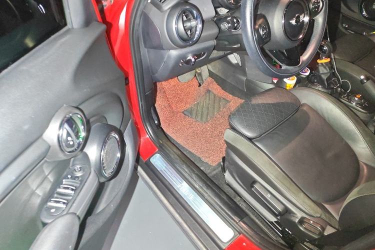 Used MINI 2015 1.5T COOPER Excitement Five-Door Edition Driver Seat