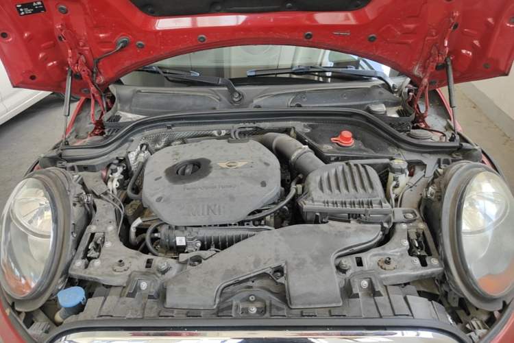 Used MINI 2015 1.2T ONE Five-Door Edition Engine Bay