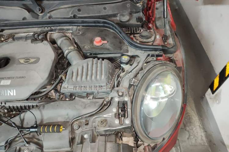 Used MINI 2015 1.2T ONE Five-Door Edition Engine Bay Left