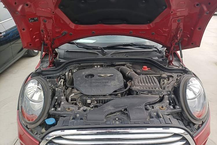 Used MINI 2015 1.2T ONE Five-Door Edition Engine Bay