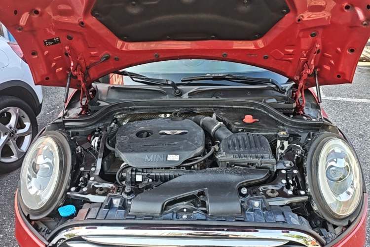 Used MINI 2015 1.2T ONE Five-Door Edition Engine Bay