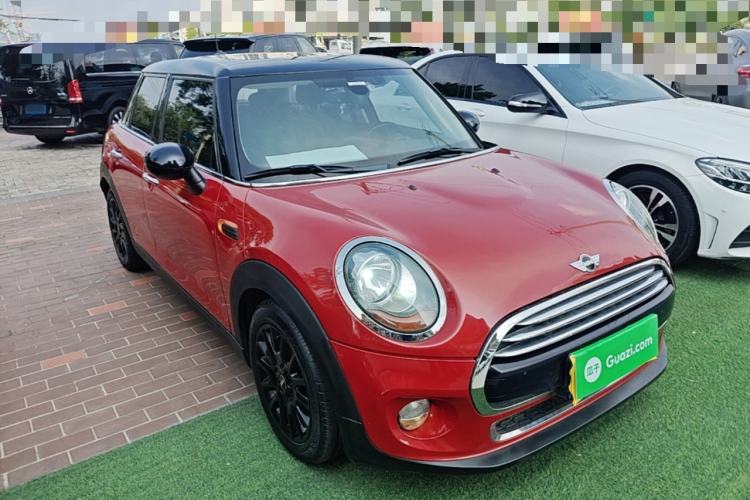 Used MINI 2015 1.5T COOPER Fun Five-Door Edition Front Right 45 Deg