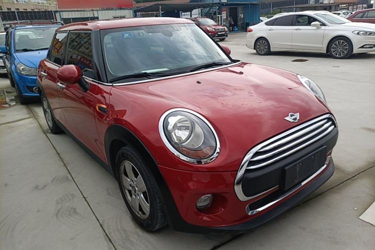 Used MINI 2015 1.2T ONE Five-Door Edition Front Right 45 Deg