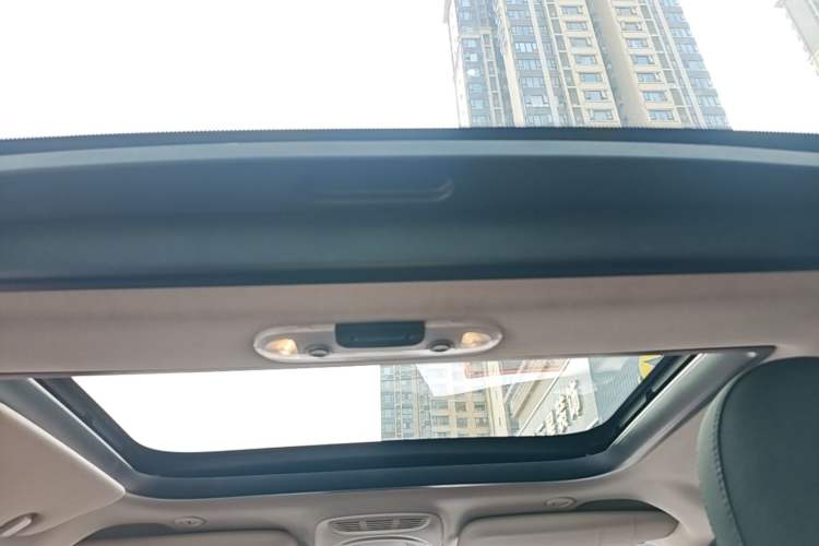 Used MINI 2015 1.5T COOPER Fun Five-Door Edition Headliner