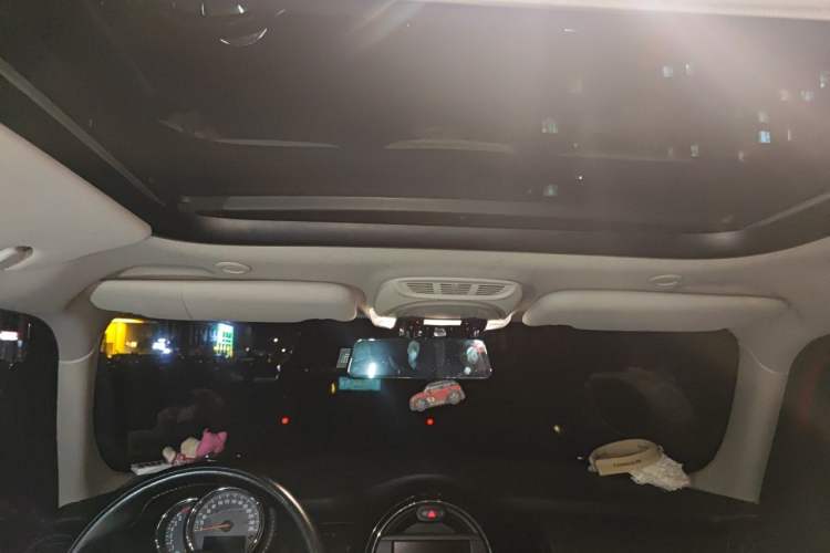 Used MINI 2015 1.2T ONE Five-Door Edition Headliner