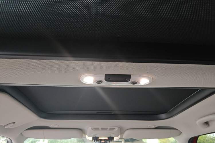 Used MINI 2015 1.5T COOPER Fun Five-Door Edition Headliner