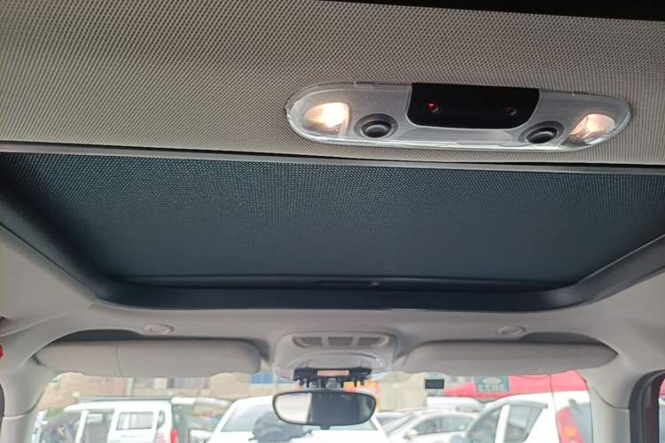 Used MINI 2015 1.2T ONE Five-Door Edition Headliner