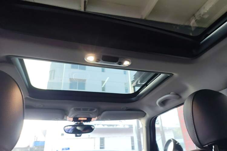 Used MINI 2015 1.5T COOPER Excitement Five-Door Edition Headliner