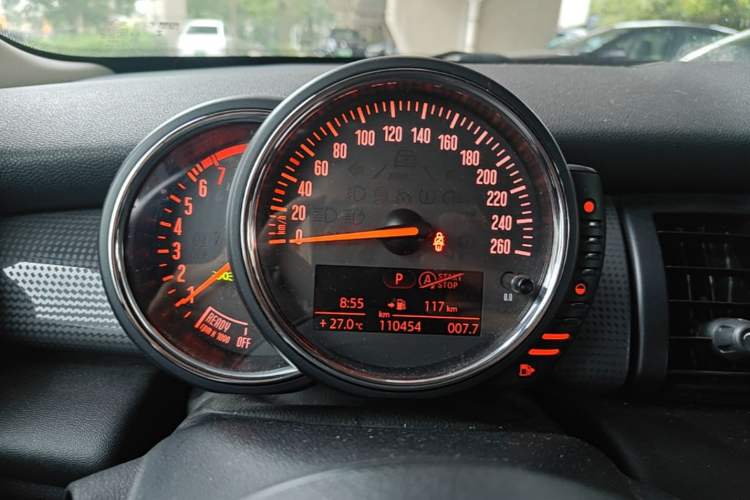 Used MINI 2015 1.5T COOPER Fun Five-Door Edition Instrument Cluster