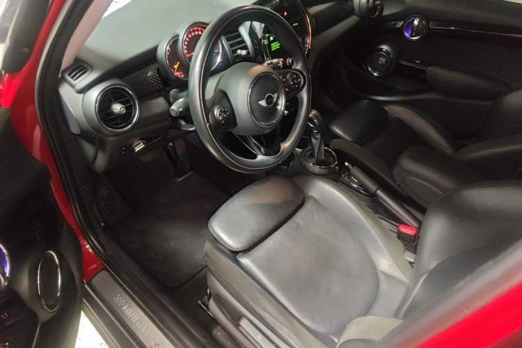 Used MINI 2015 2.0T COOPER S Five-Door Edition Left Front Seat
