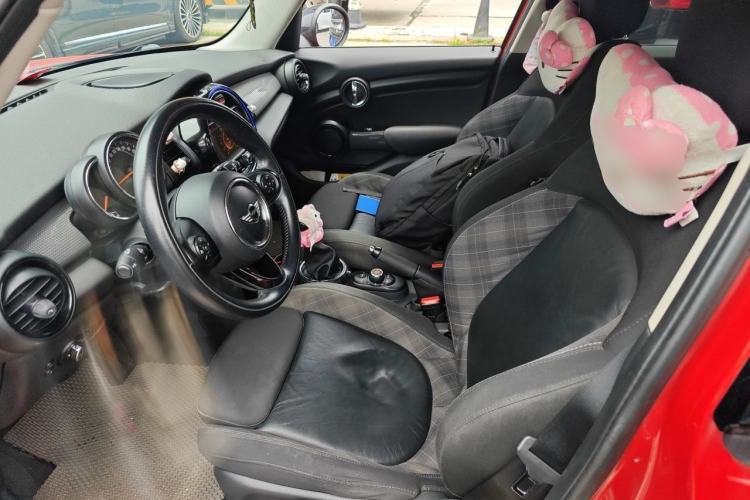 Used MINI 2015 1.5T COOPER Fun Five-Door Edition Left Front Seat