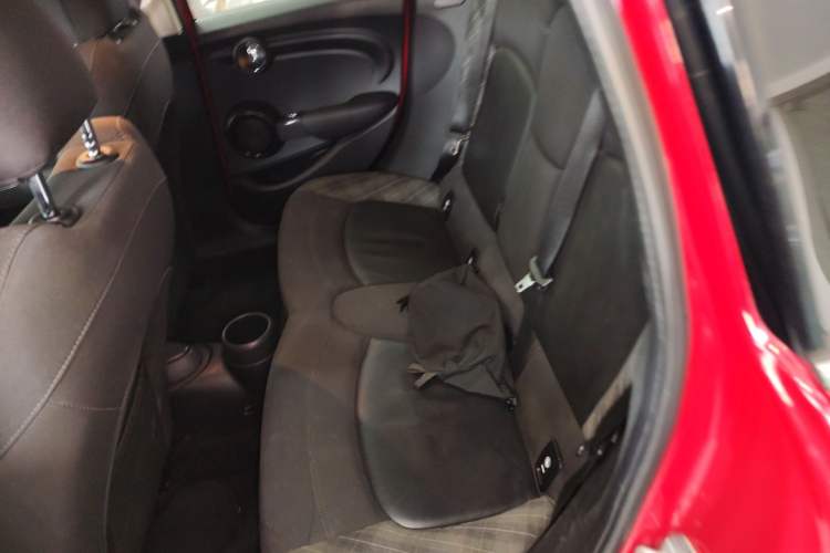 Used MINI 2015 1.5T COOPER Fun Five-Door Edition Left Rear Seat