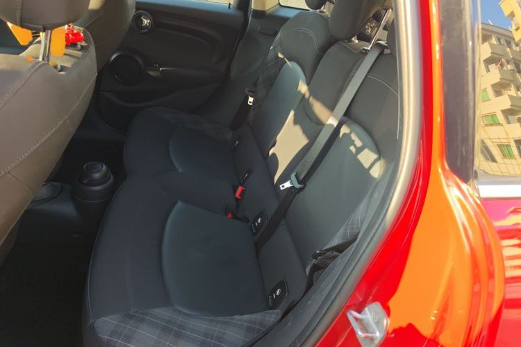 Used MINI 2015 1.5T COOPER Fun Five-Door Edition Left Rear Seat