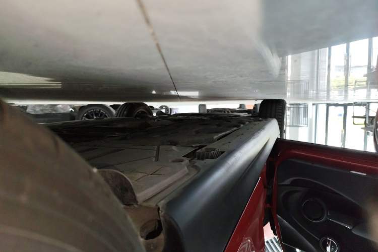 Used MINI 2015 1.5T COOPER Fun Five-Door Edition Left Side Sill