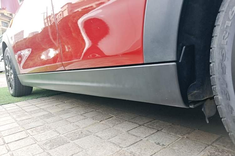 Used MINI 2015 1.5T COOPER Fun Five-Door Edition Left Side Sill