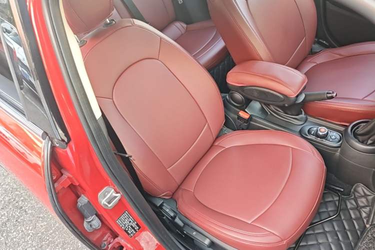 Used MINI 2015 1.2T ONE Five-Door Edition Right Front Seat