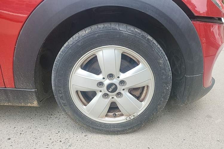 Used MINI 2015 1.2T ONE Five-Door Edition Right Front Wheel Hub