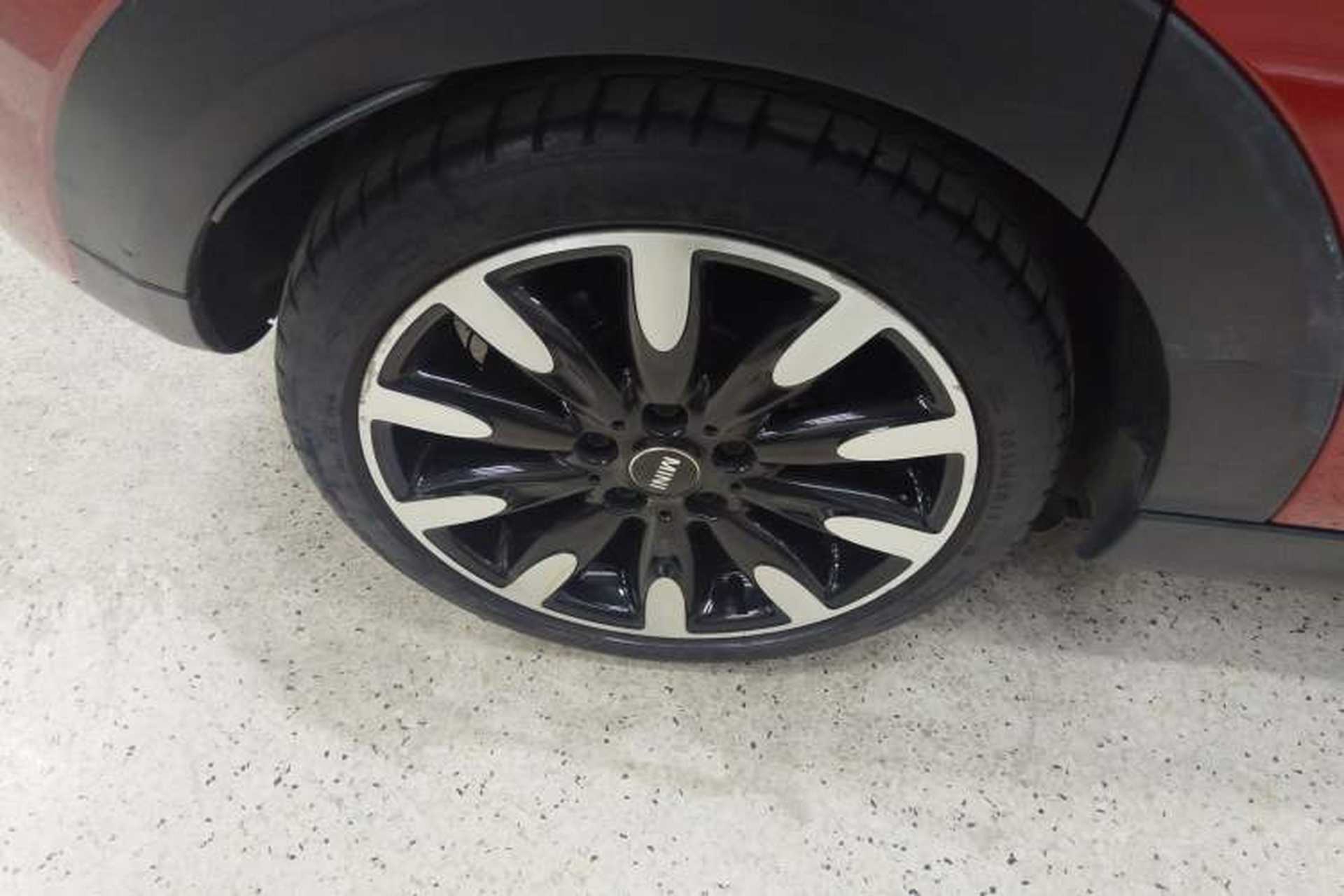 Used MINI 2015 2.0T COOPER S Five-Door Edition Right Rear Wheel Hub