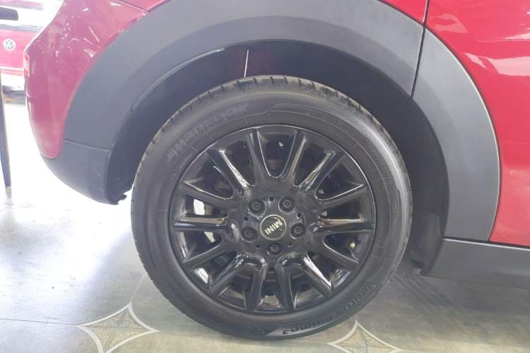 Used MINI 2015 1.5T COOPER Excitement Five-Door Edition Right Rear Wheel Hub
