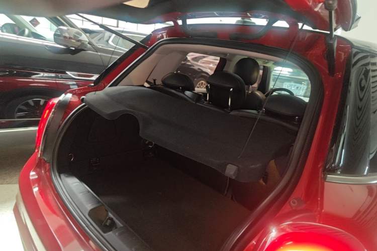 Used MINI 2015 2.0T COOPER S Five-Door Edition Trunk