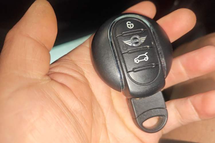 Used MINI 2015 2.0T COOPER S Five-Door Edition Vehicle Key