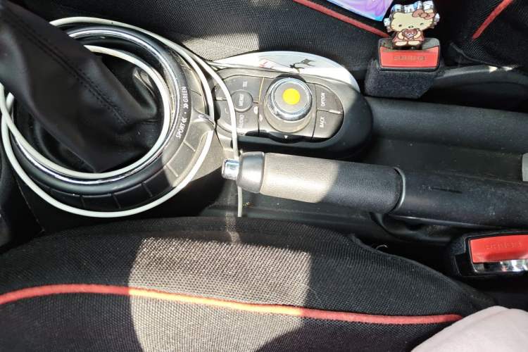 Used MINI 2015 1.5T COOPER Fun Five-Door Edition Vehicle Key
