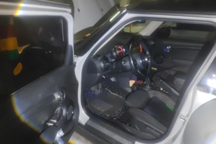 Used MINI 2015 1.5T COOPER Fun Five-Door Edition Driver Seat