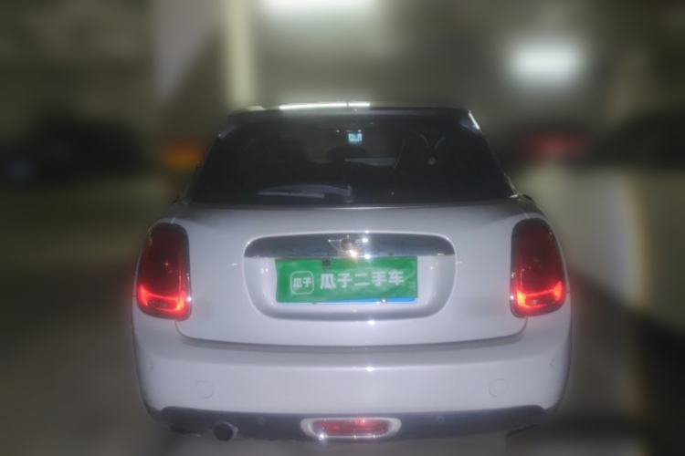 Used MINI 2015 1.5T COOPER Fun Five-Door Edition Rear
