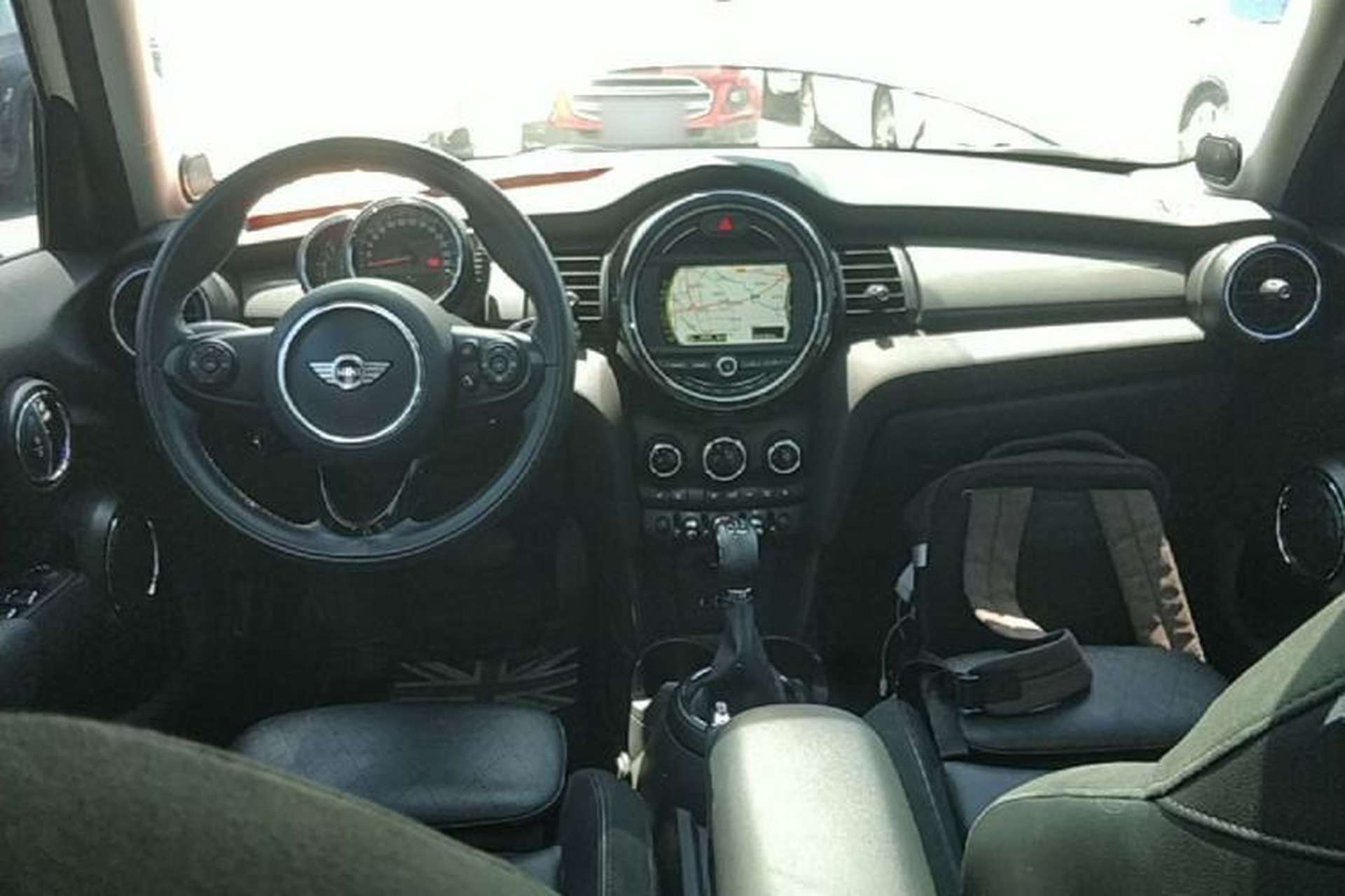 Used MINI 2015 1.5T COOPER Excitement Five-Door Edition Center Console